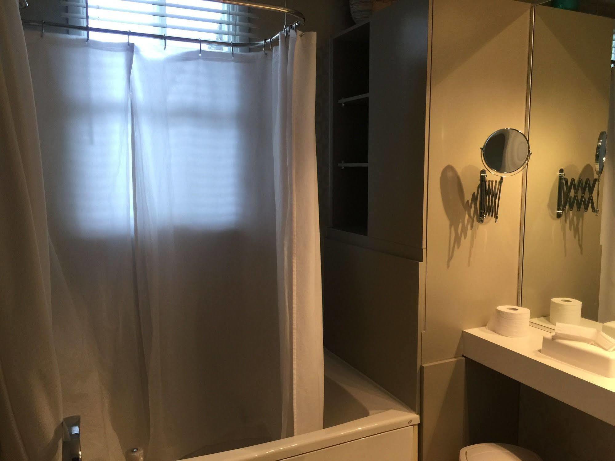 Gite Chez Baza Shawinigan Exterior photo